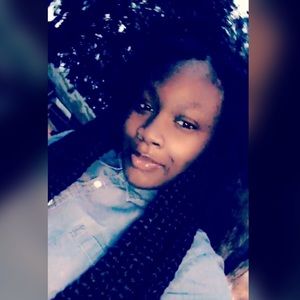 Meet your Posher, Destiny